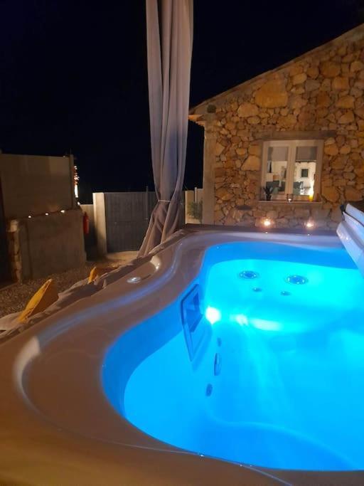 L'Antre Deux Pierres, Romantisme, Jacuzzi Exterieur, Plateau Dinatoire Bouyon Exterior foto
