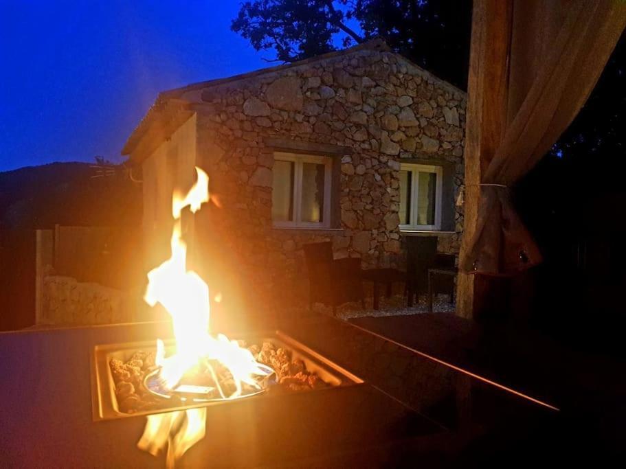 L'Antre Deux Pierres, Romantisme, Jacuzzi Exterieur, Plateau Dinatoire Bouyon Exterior foto